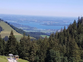 Bergblick und See